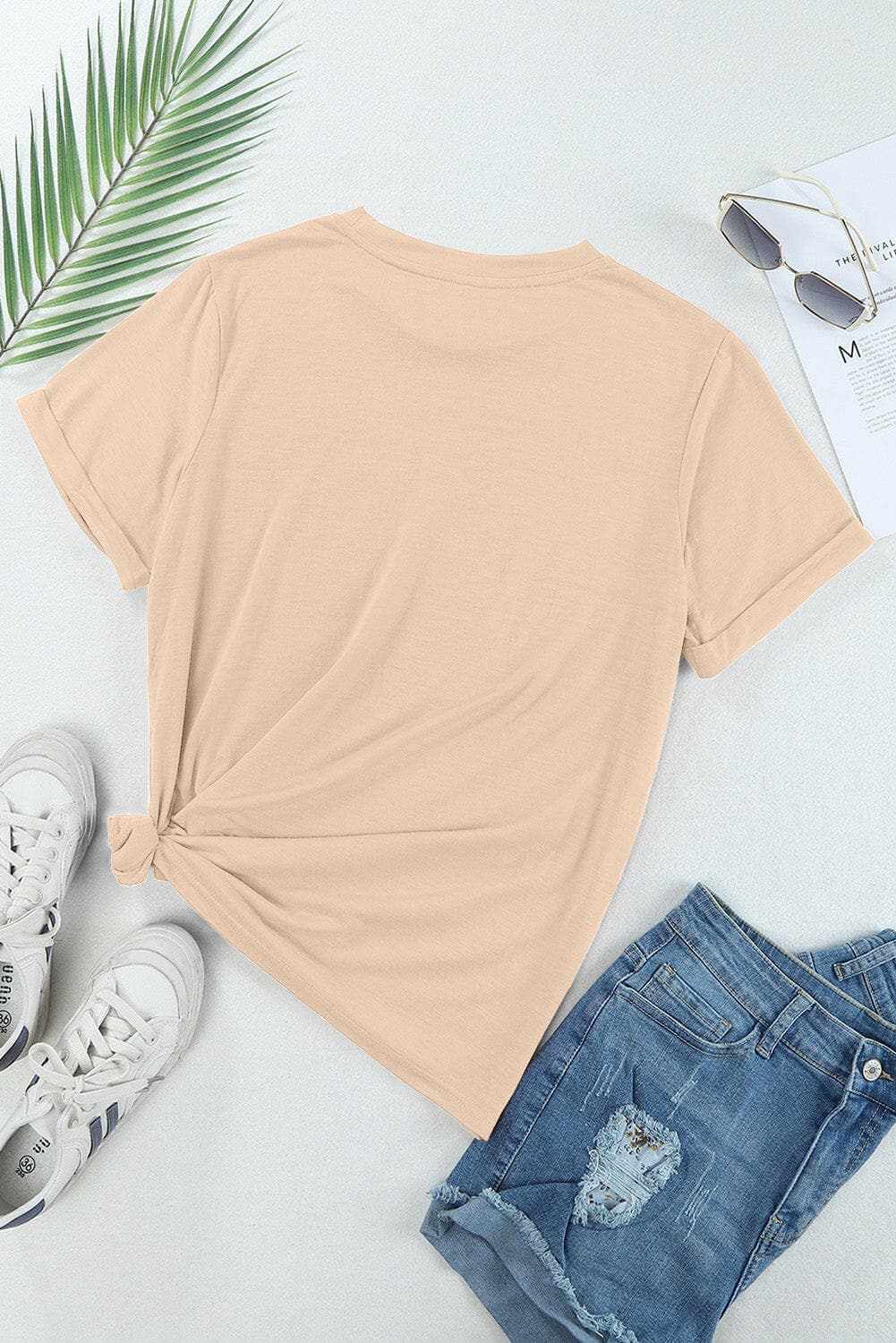 Bow graphic tee - round neck, soft fabric - Love Salve